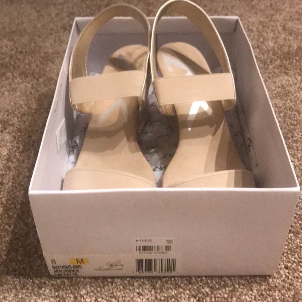 Wedge shoes